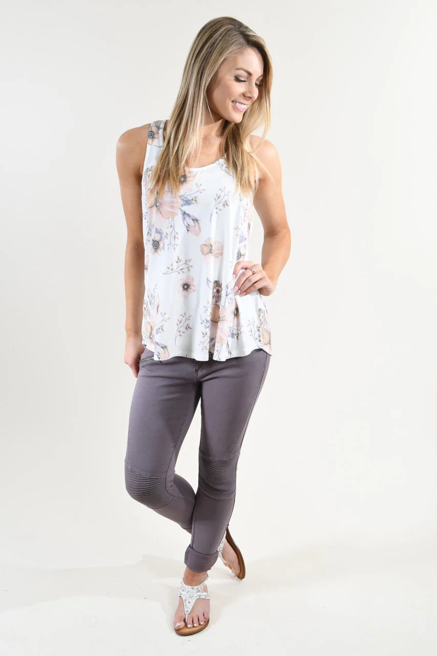 Catch a Feeling Floral Tank Top - Image 4